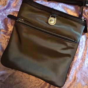 MK PURSE